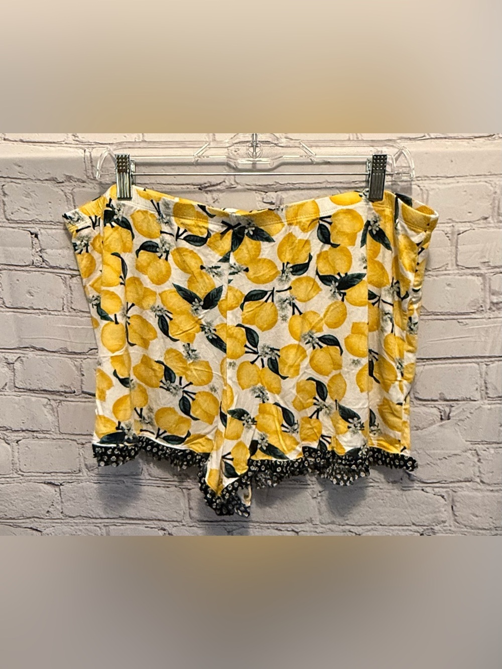 Secret Treasures Pajamas Yellow Lemon-Print Short Sleeve Top and Shorts - Picture 6 of 7